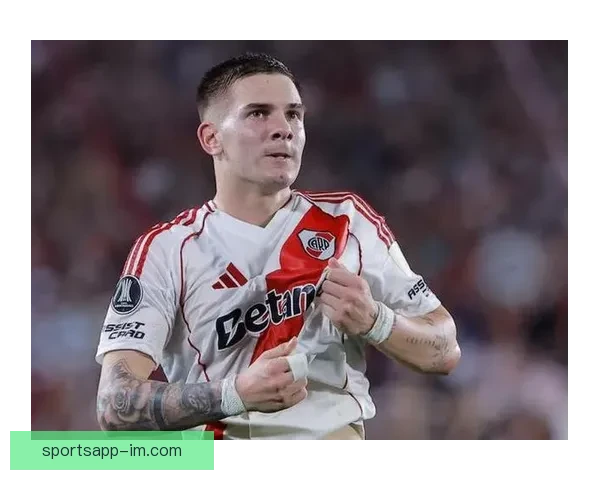 重逢旧爱徒 德米主动拥抱昔日河床弟子马斯坦托诺备战皇马之战